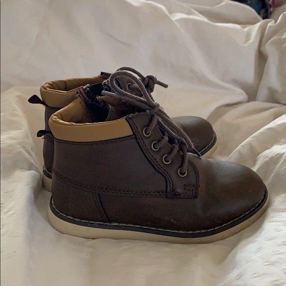 Old navy toddler boots - Picture 4 of 5
